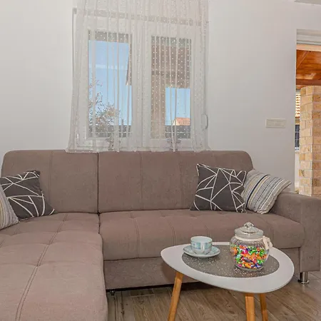 3 Bedroom Gorgeous In Bristani Donji * Bristane