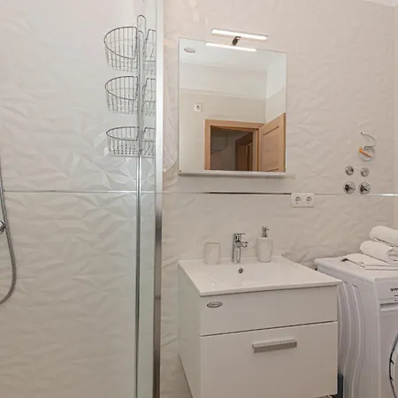 3 Bedroom Gorgeous In Bristani Donji