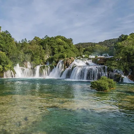 Lovely In Bristani Donji With Wifi Bristane