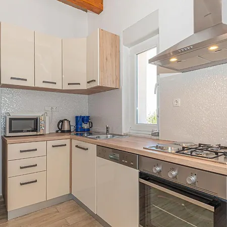3 Bedroom Gorgeous In Bristani Donji